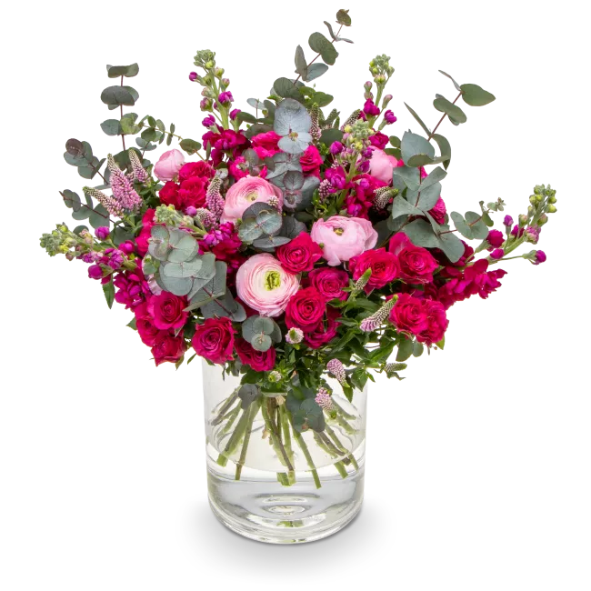 Bouquet of spray roses and ranunculus